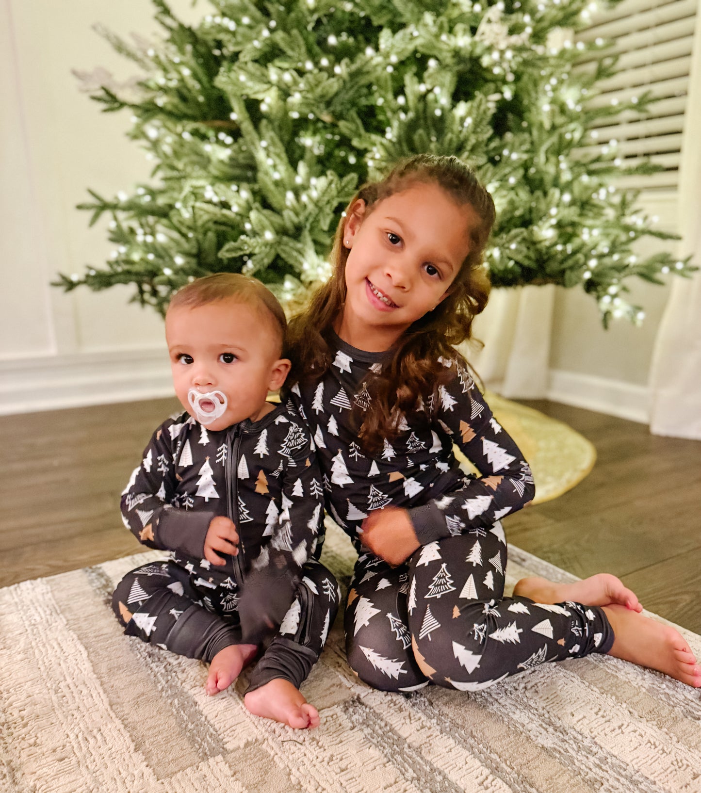 Modern Christmas Zip