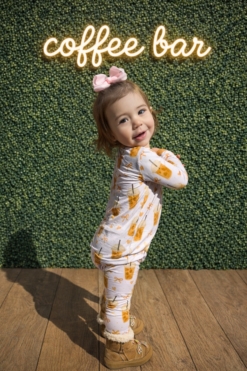 Coffee & Bows Zip